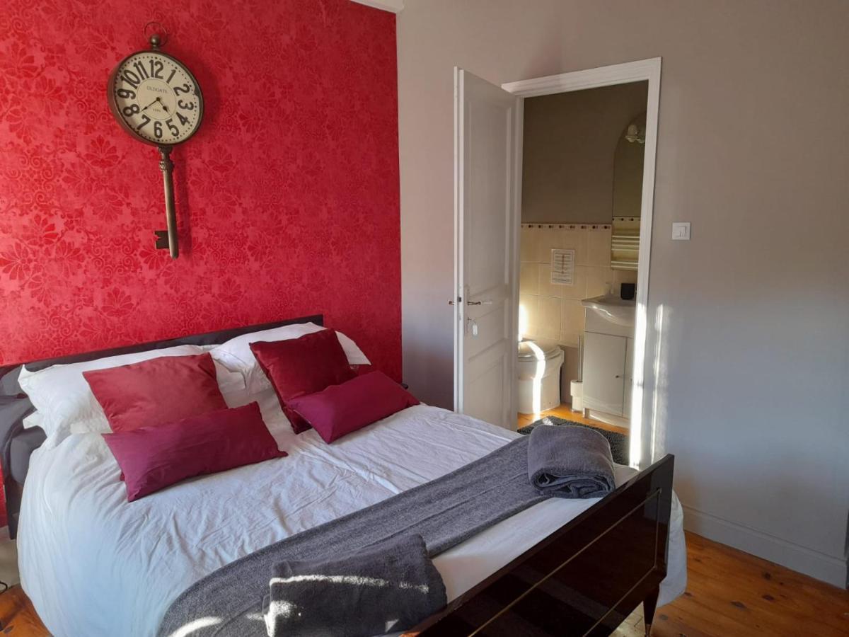 Les Roches Chambre D'Hotes Servant Екстериор снимка