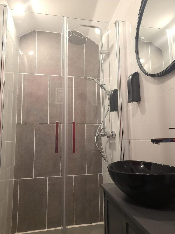 Les Roches Chambre D'Hotes Servant Екстериор снимка
